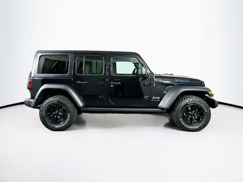 Used 2023 Jeep Wrangler Unlimited w/ Cold Weather Group image 10
