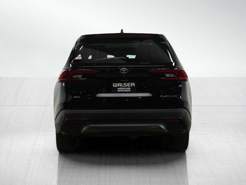 Used 2026 Toyota Grand Highlander Platinum image 4