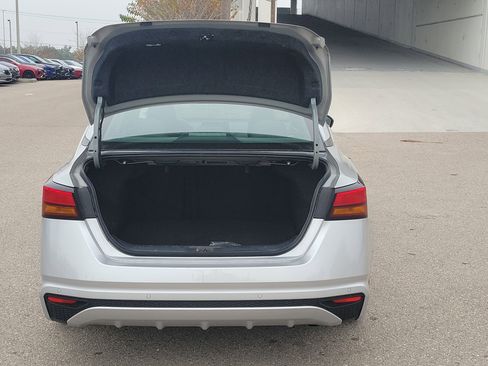 Used 2023 Nissan Altima 2.5 SV image 9