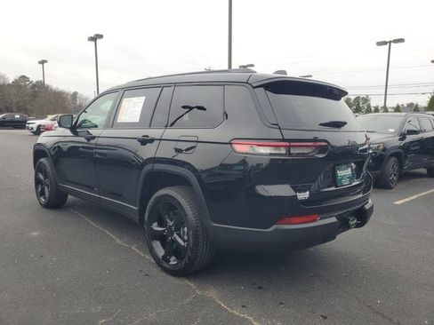 Certified 2025 Jeep Grand Cherokee L Limited w/ Luxury Tech Group II image 6