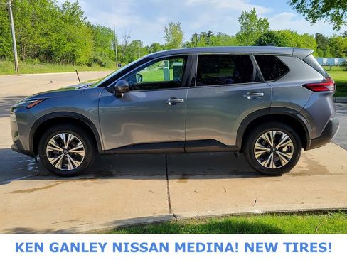 Used 2023 Nissan Rogue SV AWD/4WD image 6