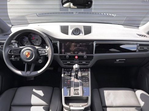 New 2026 Porsche Macan AWD/4WD image 18