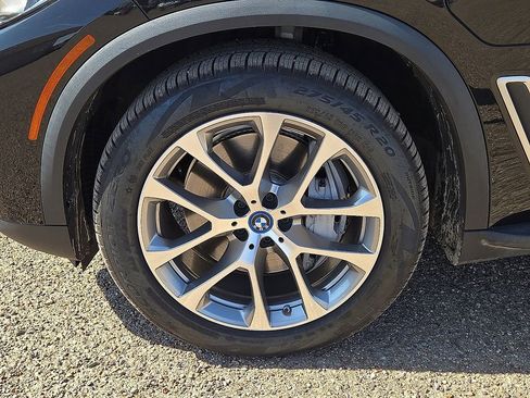 Used 2023 BMW X5 xDrive45e image 10