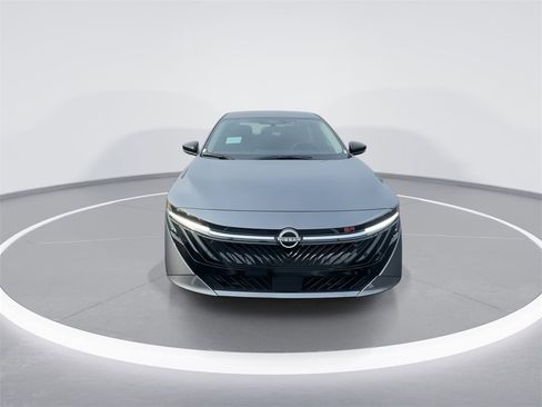 New 2026 Nissan Sentra SR w/ Floor Mat Package image 3