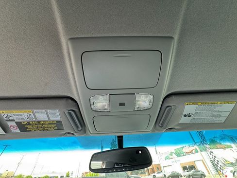 Used 2015 Toyota Tacoma 4x4 Double Cab image 32