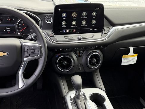 New 2026 Chevrolet Blazer LT image 15