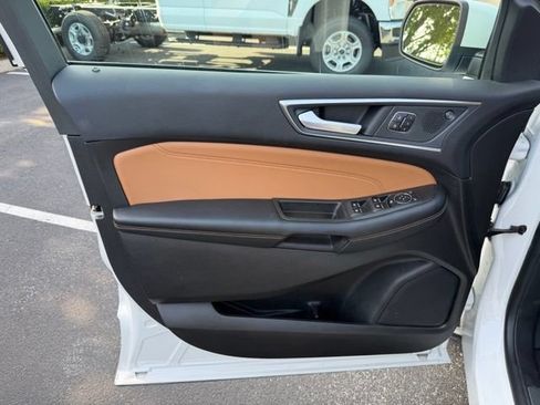 Certified 2024 Ford Edge Titanium w/ Titanium Elite Package AWD/4WD image 13