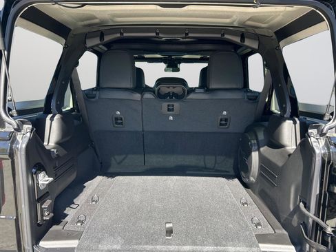 New 2026 Jeep Wrangler Unlimited Rubicon 392 w/ Quick Order Package 27X Moab AWD/4WD image 6