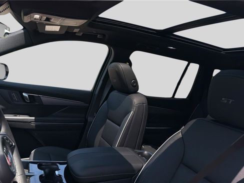 New 2026 Buick Enclave Sport Touring w/ Power Package AWD/4WD image 18
