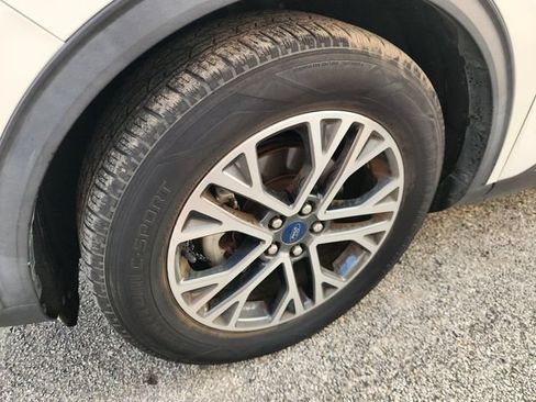Used 2020 Ford Escape SEL FWD image 10