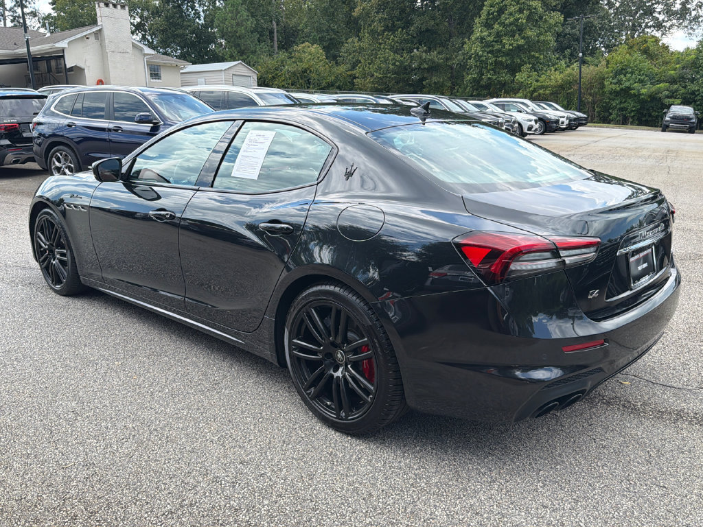 Used 2023 Maserati Ghibli Modena Q4 AWD/4WD image 5