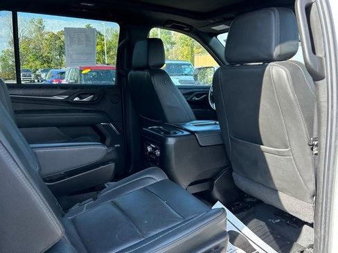 Used 2023 GMC Yukon XL Denali image 28