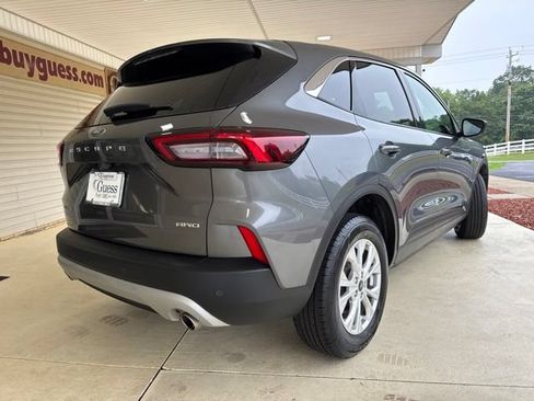 Used 2023 Ford Escape Active w/ Tech Pack #1 AWD/4WD image 6