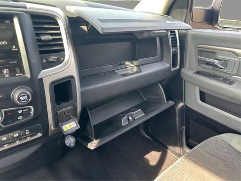 Used 2017 RAM 2500 Big Horn AWD/4WD image 39