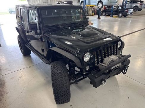 Used 2015 Jeep Wrangler Unlimited Sahara AWD/4WD image 20