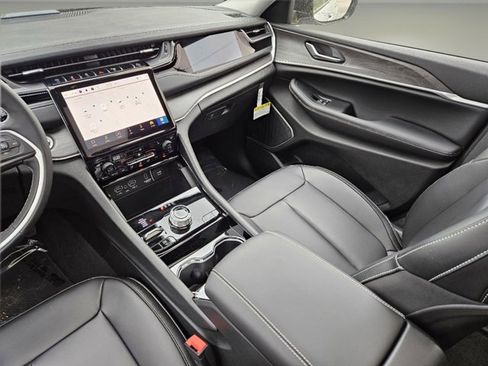 New 2023 Jeep Grand Cherokee 4WD 4xe image 19