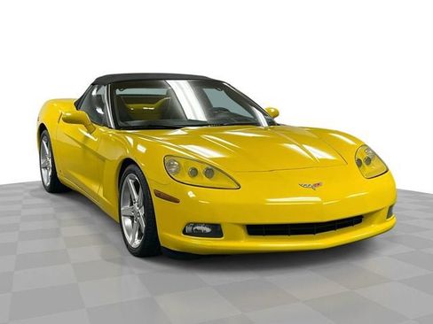 Used 2006 Chevrolet Corvette Convertible w/ Preferred Equipment Group RWD image 1