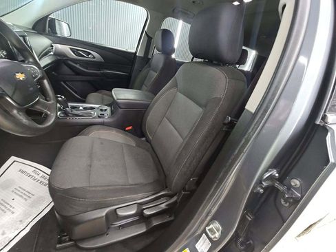 Used 2020 Chevrolet Traverse LS image 5