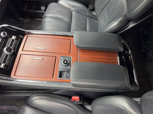 Used 2023 Lincoln Navigator Reserve image 69