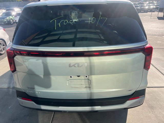 Used 2026 Kia Carnival EX FWD image 4