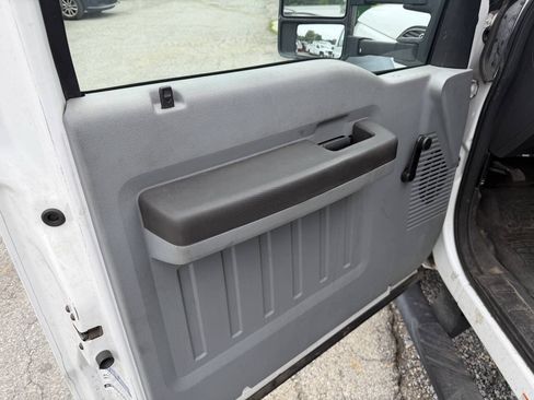Used 2011 Ford F450 XL w/ XL Value Pkg RWD image 17