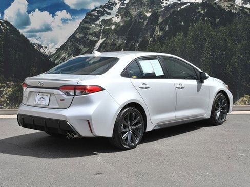 Certified 2024 Toyota Corolla SE image 3