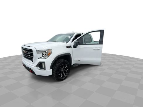 Used 2020 GMC Sierra 1500 AT4 w/ AT4 Premium Package AWD/4WD image 4