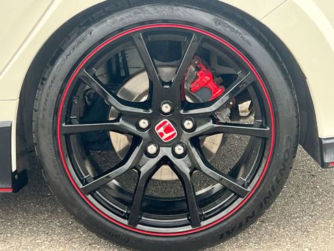 Used 2019 Honda Civic Type R image 14