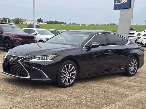Used 2021 Lexus ES 300h w/ Premium Package FWD image 3