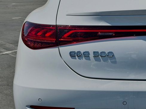 New 2025 Mercedes-Benz EQE 500 4MATIC Sedan image 11