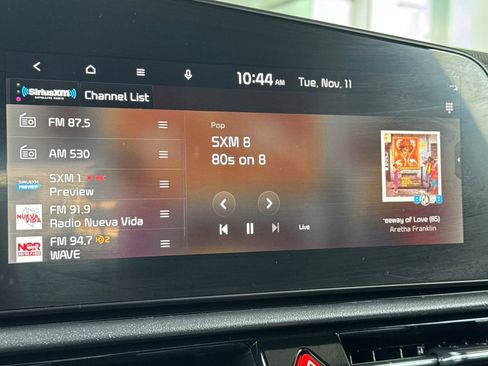 Used 2023 Kia Niro EX Touring image 22