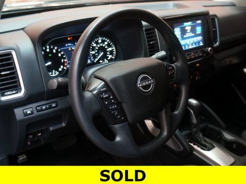 Certified 2022 Nissan Frontier SV AWD/4WD image 9