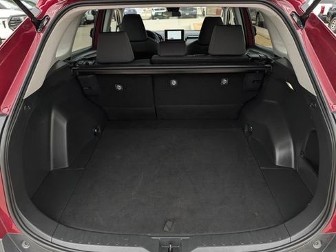 Used 2025 Toyota RAV4 XLE FWD image 28