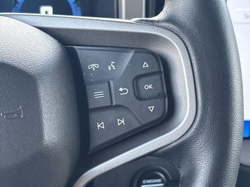 Used 2025 Ford Bronco Outer Banks AWD/4WD image 24