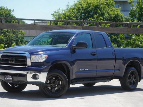 Used 2011 Toyota Tundra 4x4 Double Cab w/ TRD Off-Road Pkg image 6