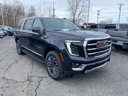 Used 2026 GMC Yukon XL Elevation w/ LPO, Floor Liner Package AWD/4WD image 8
