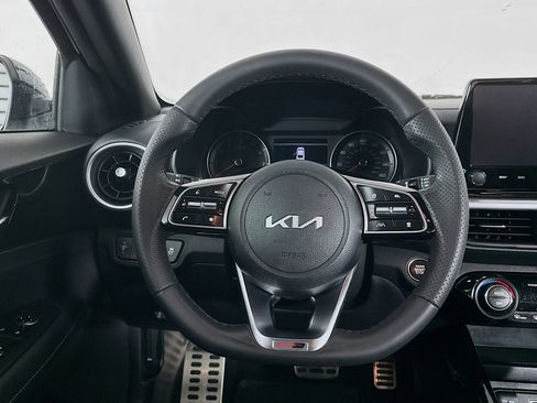 Used 2024 Kia Forte GT-Line image 18