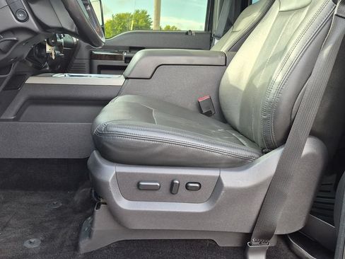 Used 2015 Ford F250 Platinum w/ Snow Plow Prep Package AWD/4WD image 10