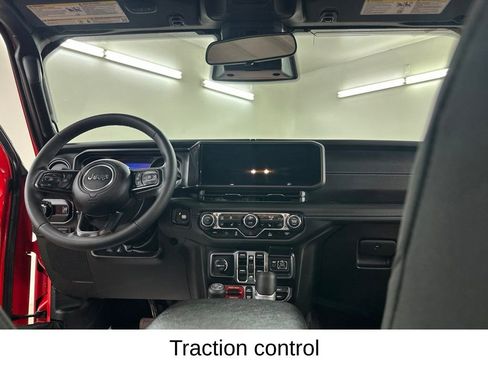 Used 2025 Jeep Wrangler Unlimited Rubicon 4xe w/ Convenience Group AWD/4WD image 25