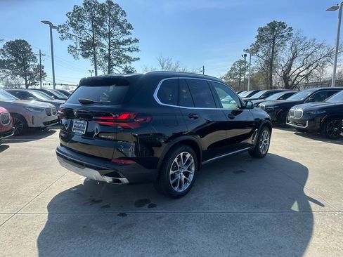 Certified 2024 BMW X5 sDrive40i w/ Premium Package image 2