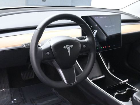 Used 2019 Tesla Model 3 Long Range image 23