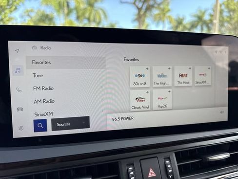 Certified 2025 Lexus ES 300h w/ Premium Package FWD image 16
