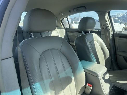 Used 2008 Buick Lucerne CXL image 16