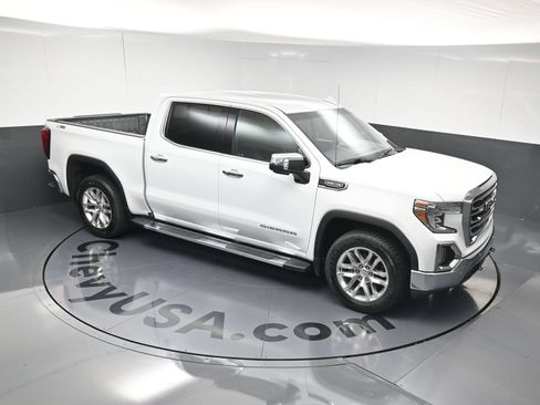 Used 2019 GMC Sierra 1500 SLT w/ SLT Premium Plus Package AWD/4WD image 32