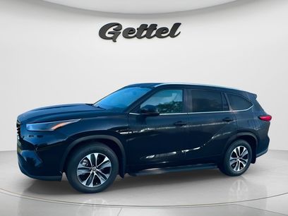 Used 2023 Toyota Highlander XLE