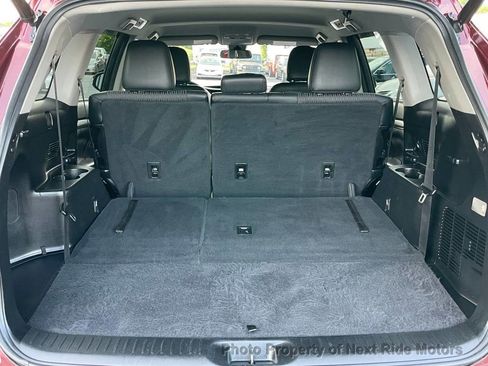 Used 2017 Toyota Highlander Plus image 29