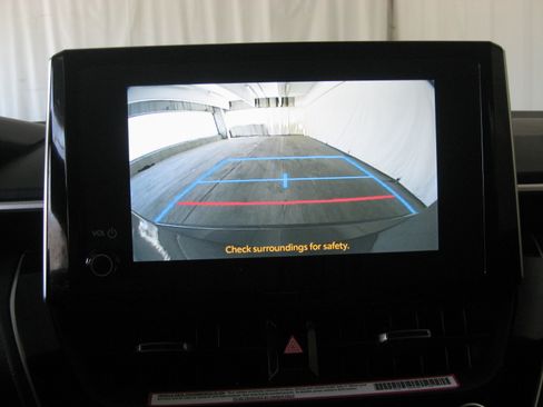 Used 2024 Toyota Corolla SE image 16