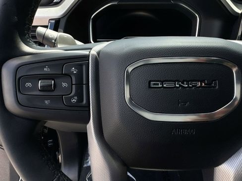 Used 2024 GMC Sierra 1500 Denali w/ Technology Package AWD/4WD image 17