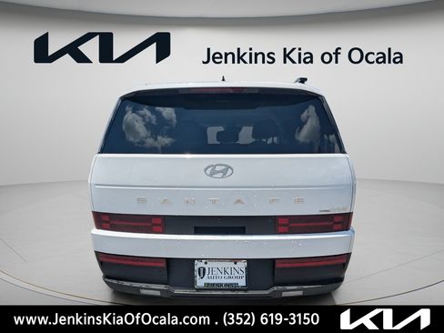 Used 2024 Hyundai Santa Fe SEL AWD/4WD image 4