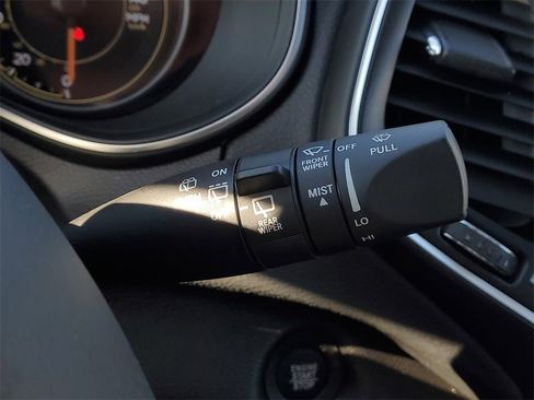 Used 2022 Jeep Cherokee Latitude Lux w/ Sun & Sound Group image 23